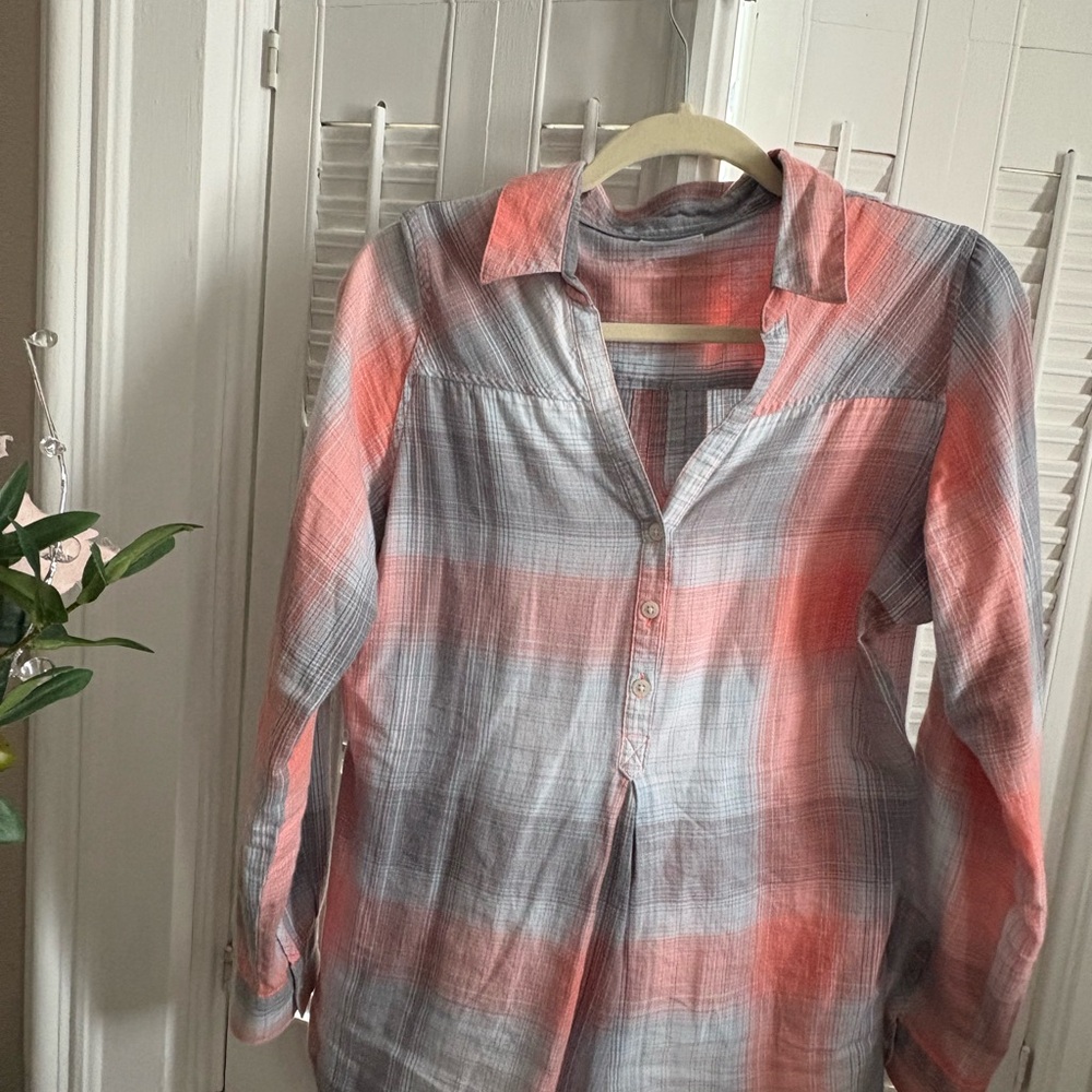 Columbia Coral and Gray Plaid Shirt